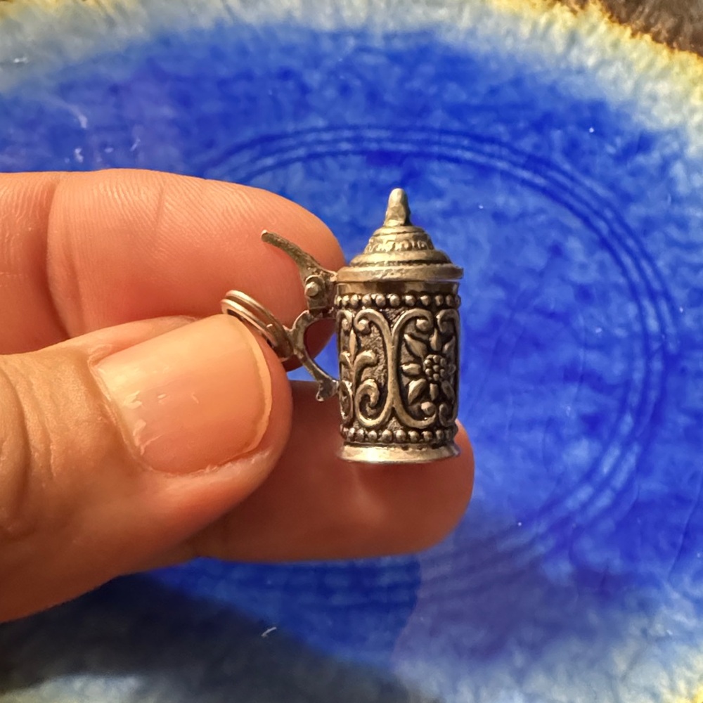 800 Silver Austrian Edelweiss Flower Beer Bier Stein Charm Pendant Opens Vintage